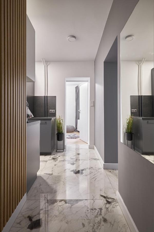 Platinum Apartment - Parking - Klimatyzacja - Winda - Self Check In Wroclaw Exterior photo